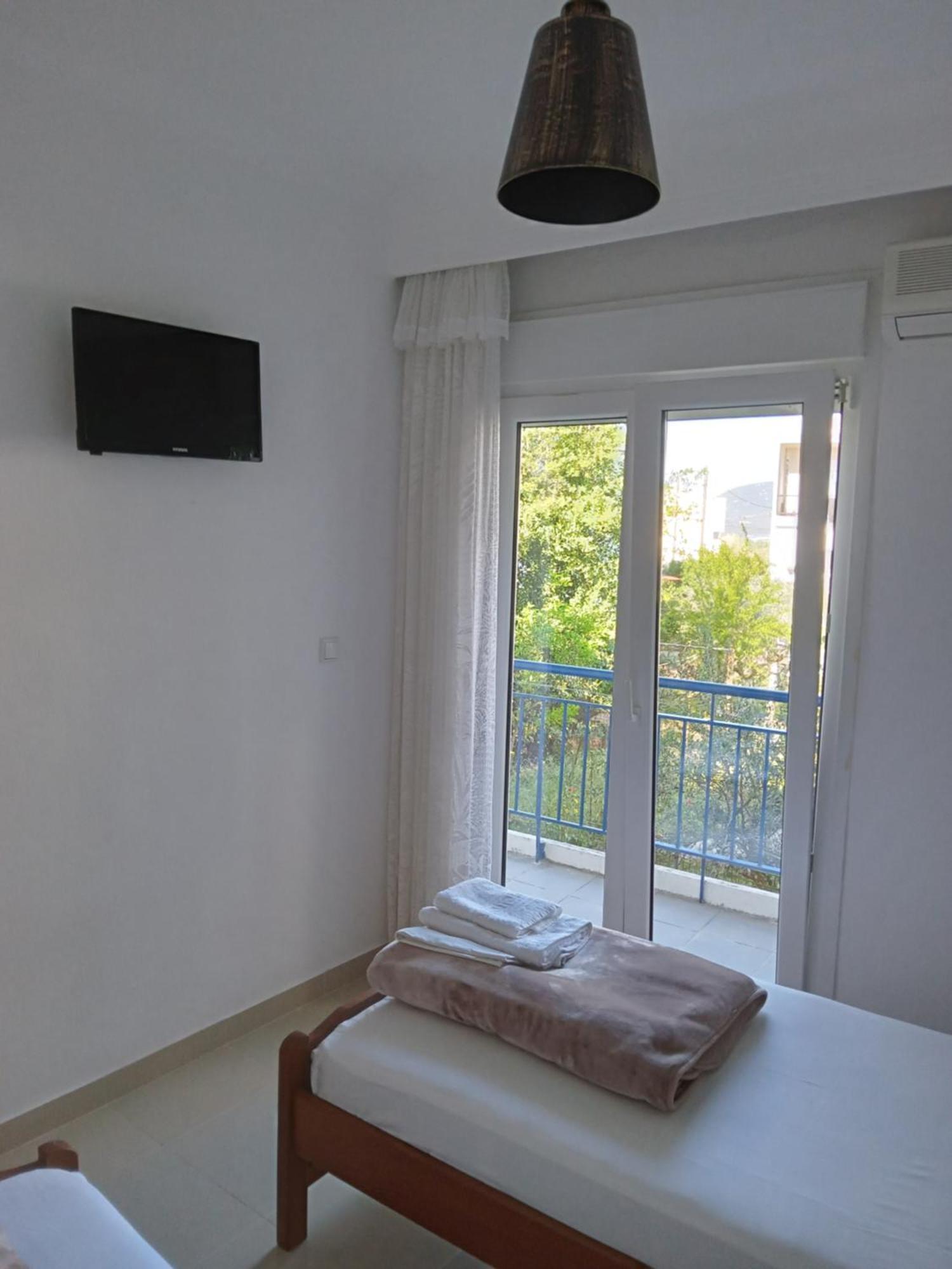 Leonidas Apartments Nea Peramos  Luaran gambar