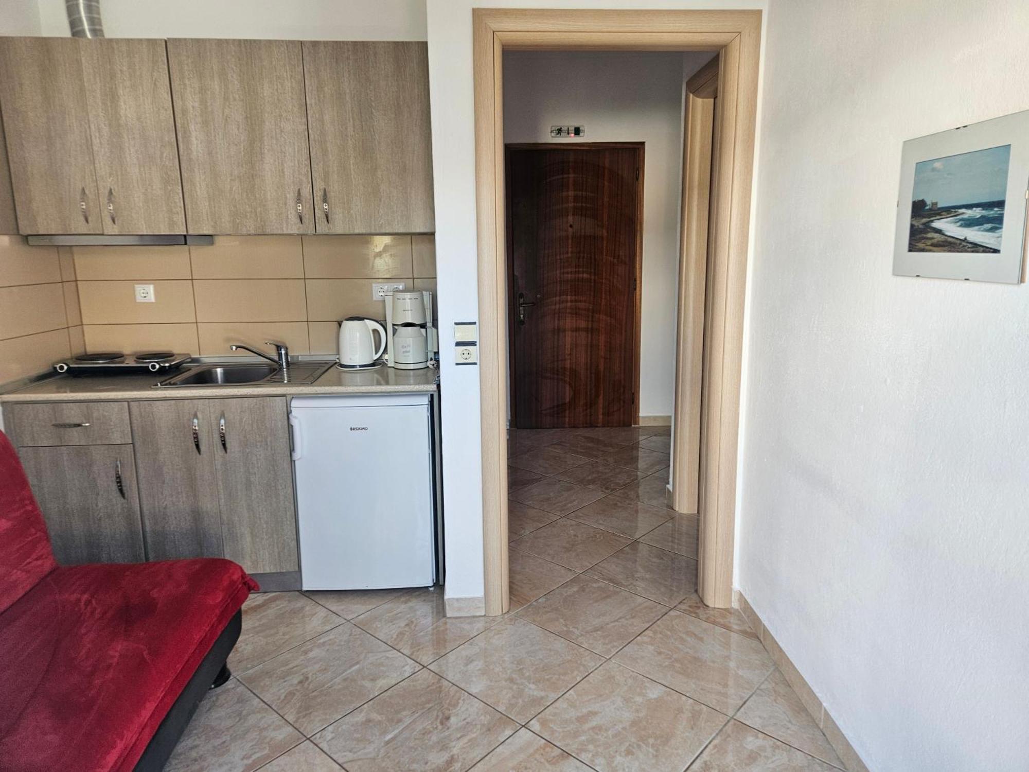 Leonidas Apartments Nea Peramos  Bilik gambar